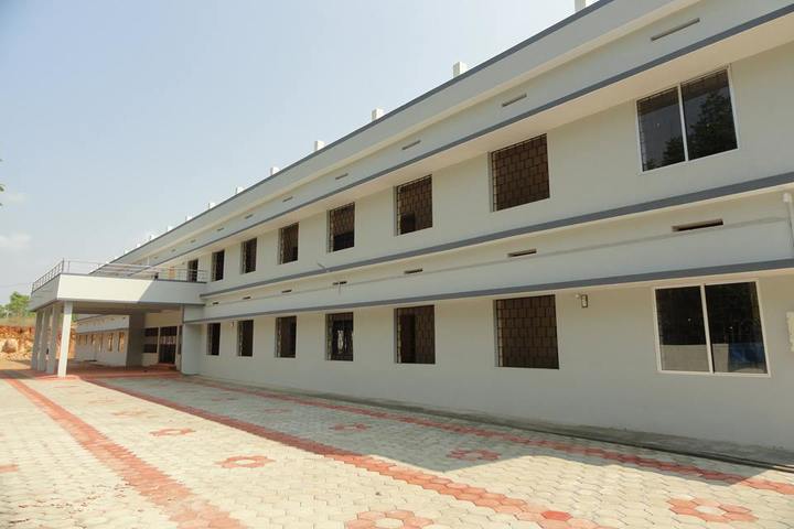 https://cache.careers360.mobi/media/colleges/social-media/media-gallery/11979/2021/1/2/Building View of Institute of Printing Technology and Government Polytechnic College Shoranur_Campus-View.jpg